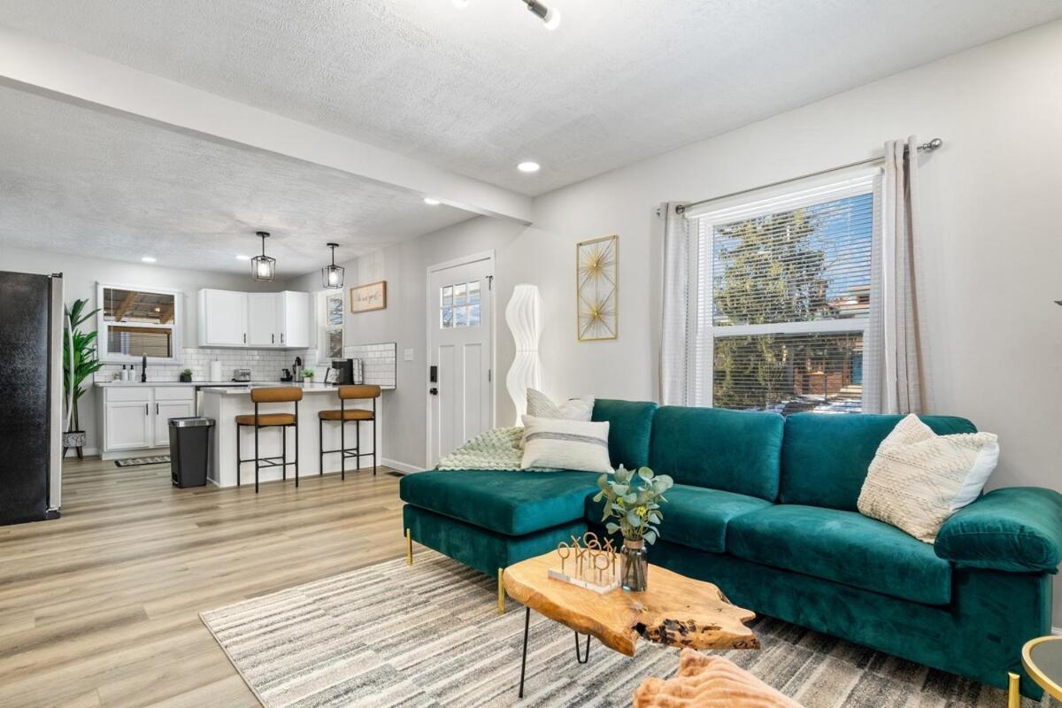 Near Butler! Games, Gym, Yard And Free Parking Indianapolis