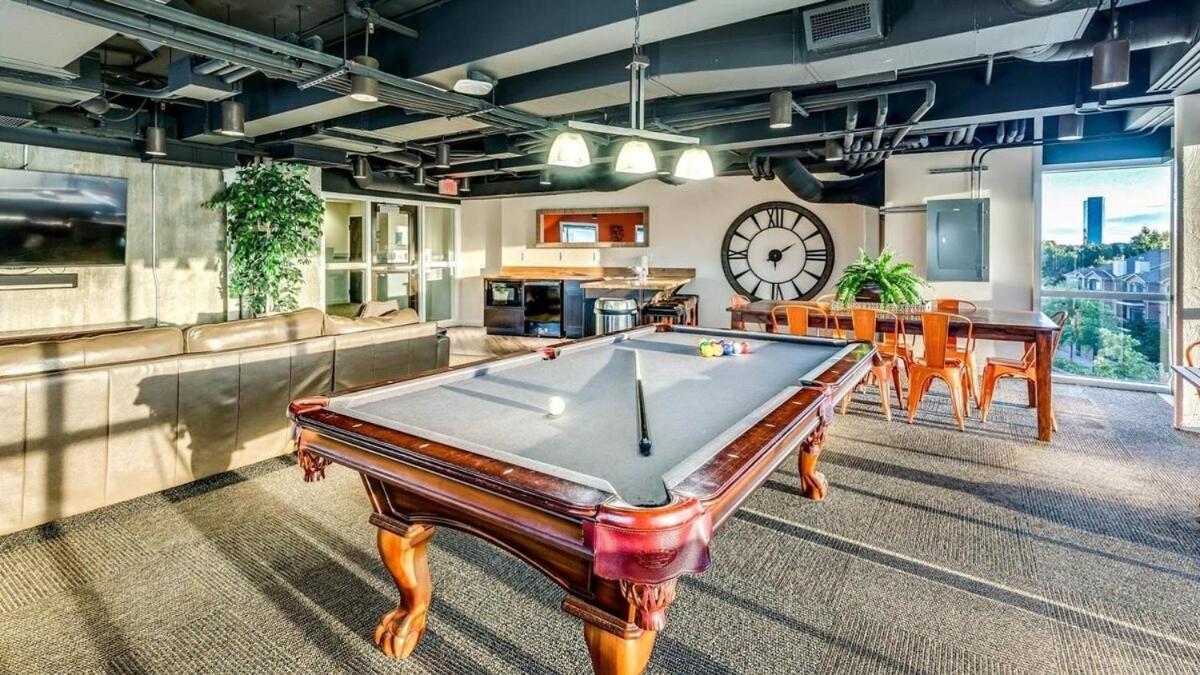 Landing Modern With Amazing Amenities * Indianapolis