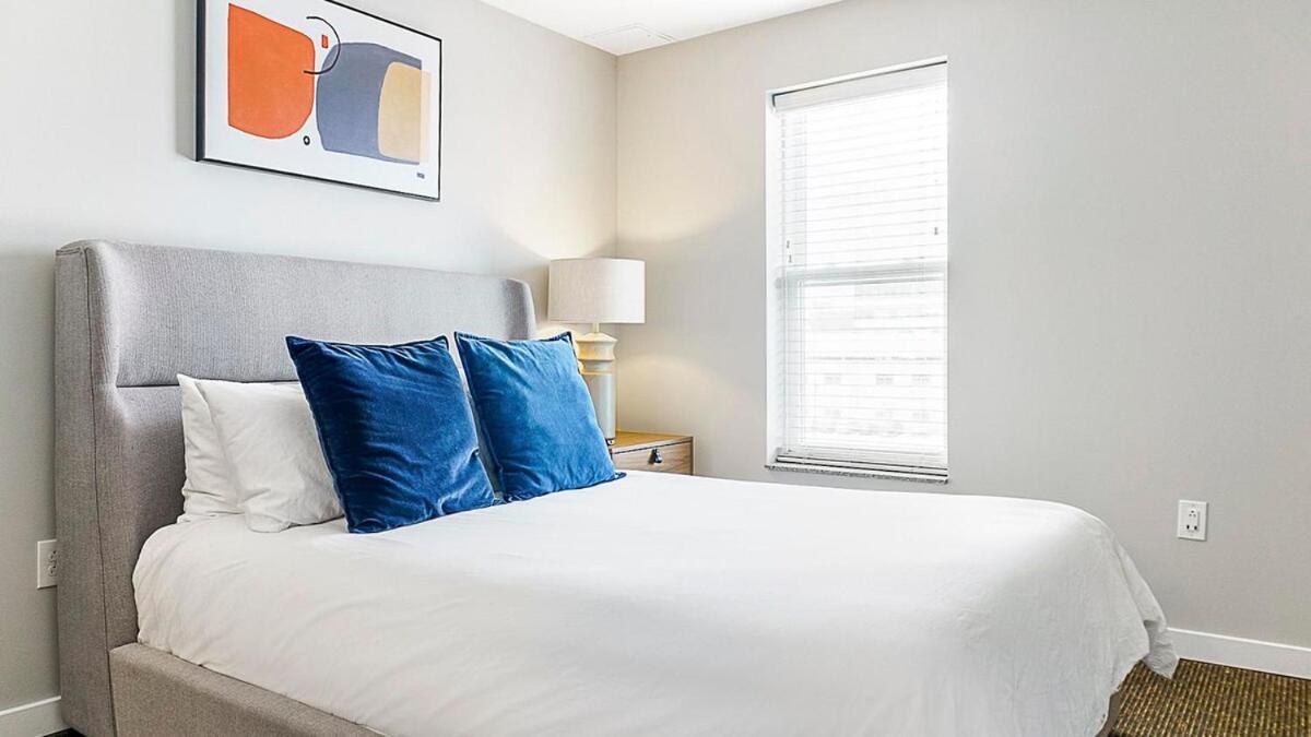 Landing Modern With Amazing Amenities Apartment *