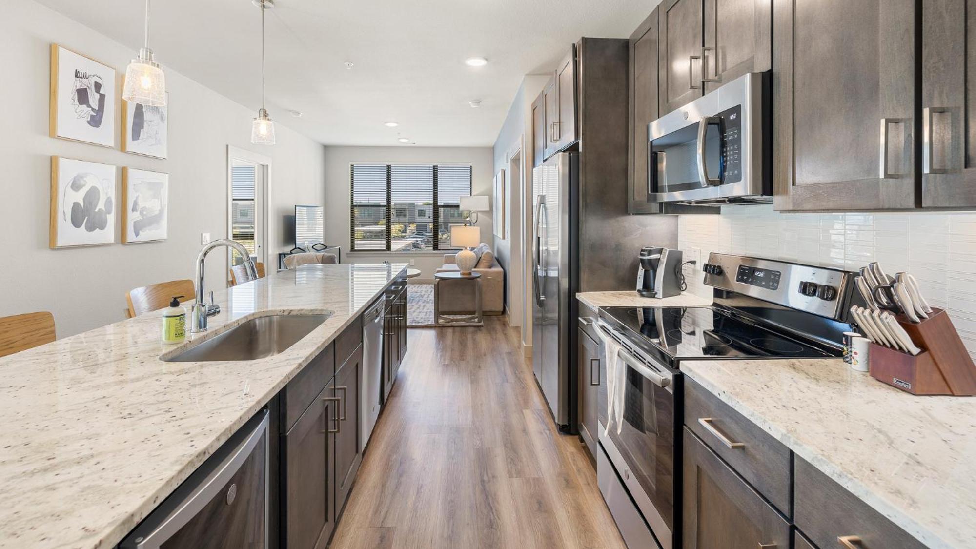 Lake Castleton Lakeside Apartments By Barsala *