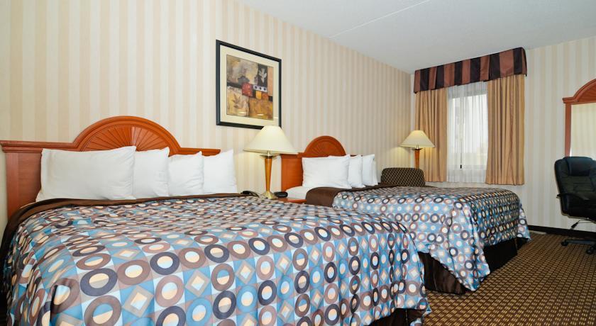 Country & By Radisson, East, In Indianapolis