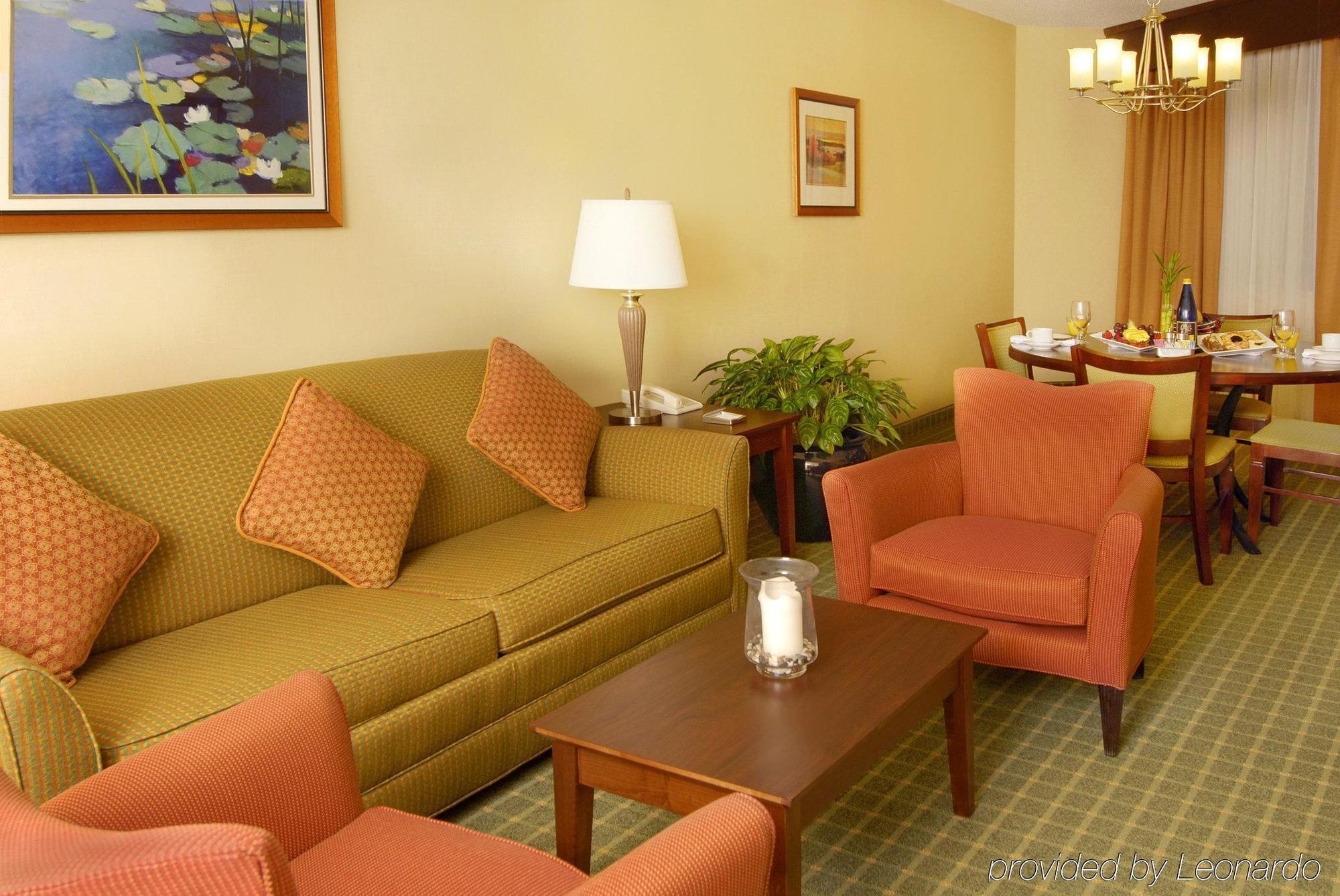 Hilton North 3* Indianapolis