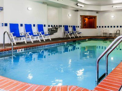 Hotel Baymont By Wyndham East
