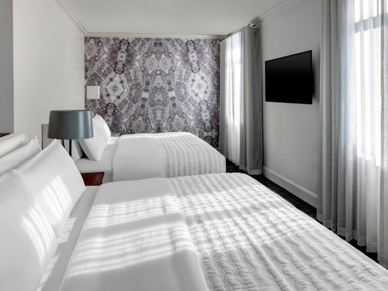 Le Meridien Hotel 4*