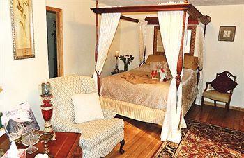 Bed & Breakfast Speedway Legacy 2*