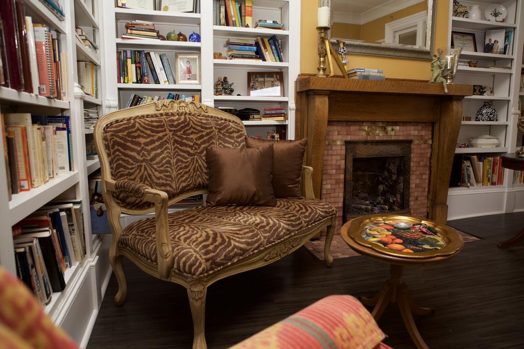 Nestle Bed & Breakfast 3*