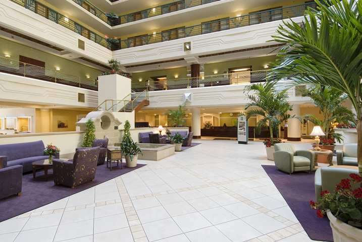Hotel Embassy By Hilton Downtown Indianapolis