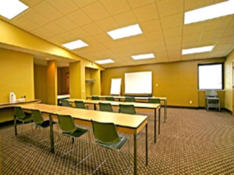 Hotel Country & By Radisson, East, In 3*