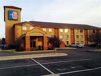 Hotel 6-indianapolis, In - Airport Indianapolis