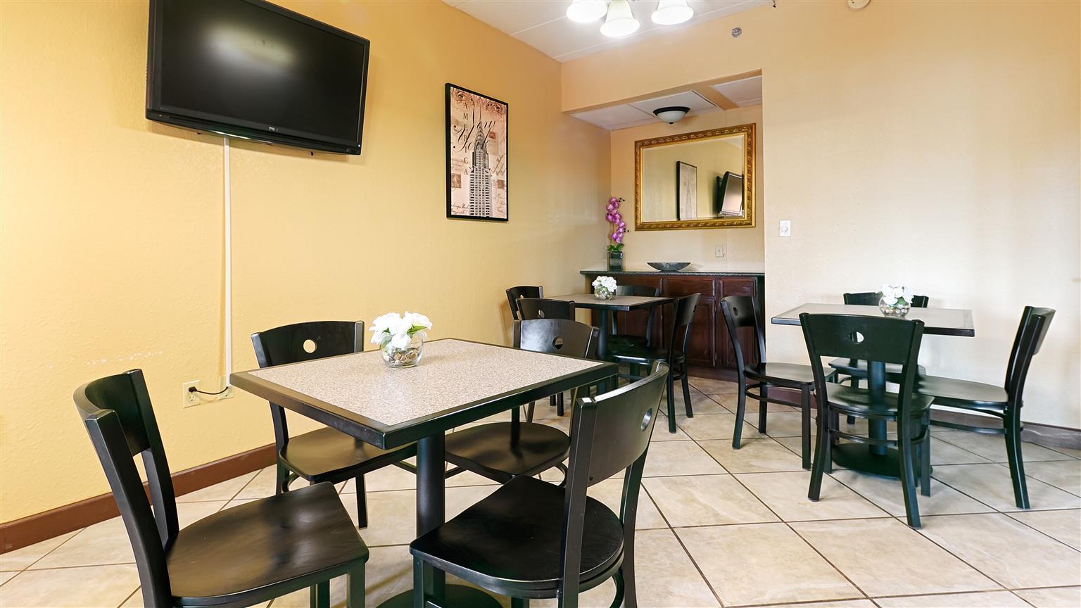 Hotel Quality & Southport Indianapolis