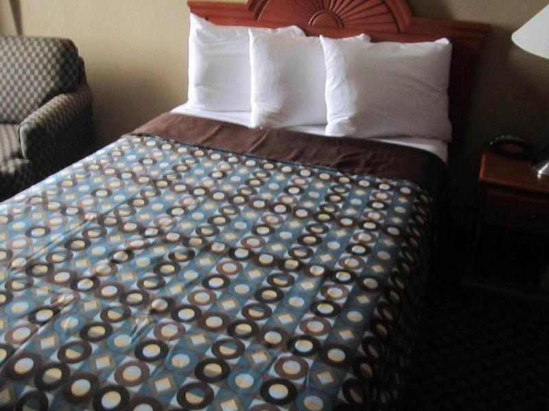 Country & By Radisson, East, In 3*