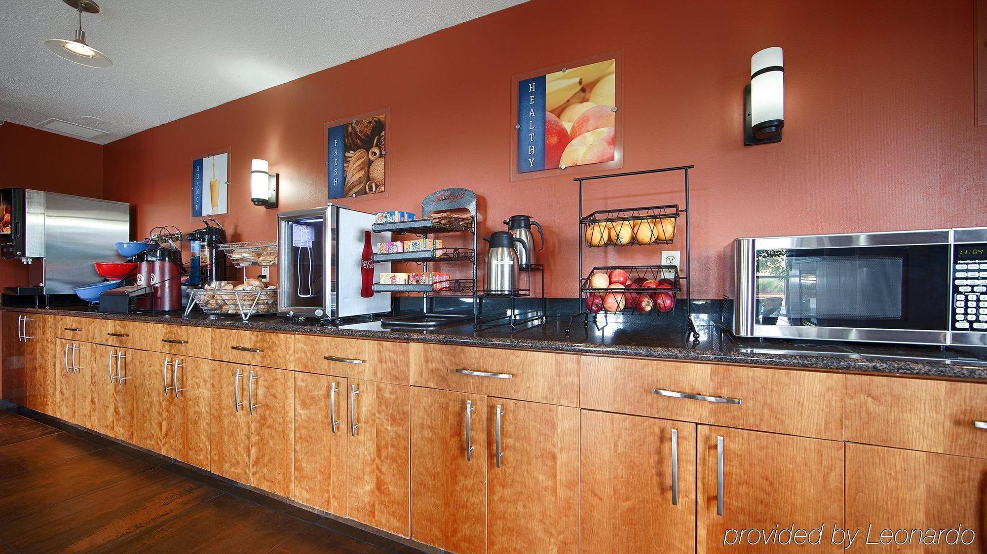 Hotel Country & By Radisson, East, In 3*