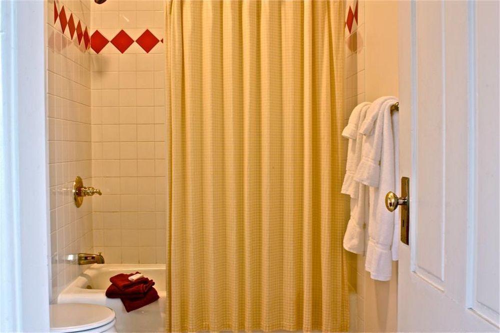 Nestle 3* Indianapolis