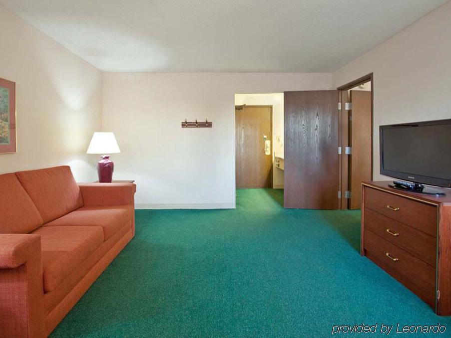 Hotel Delta By Marriott East