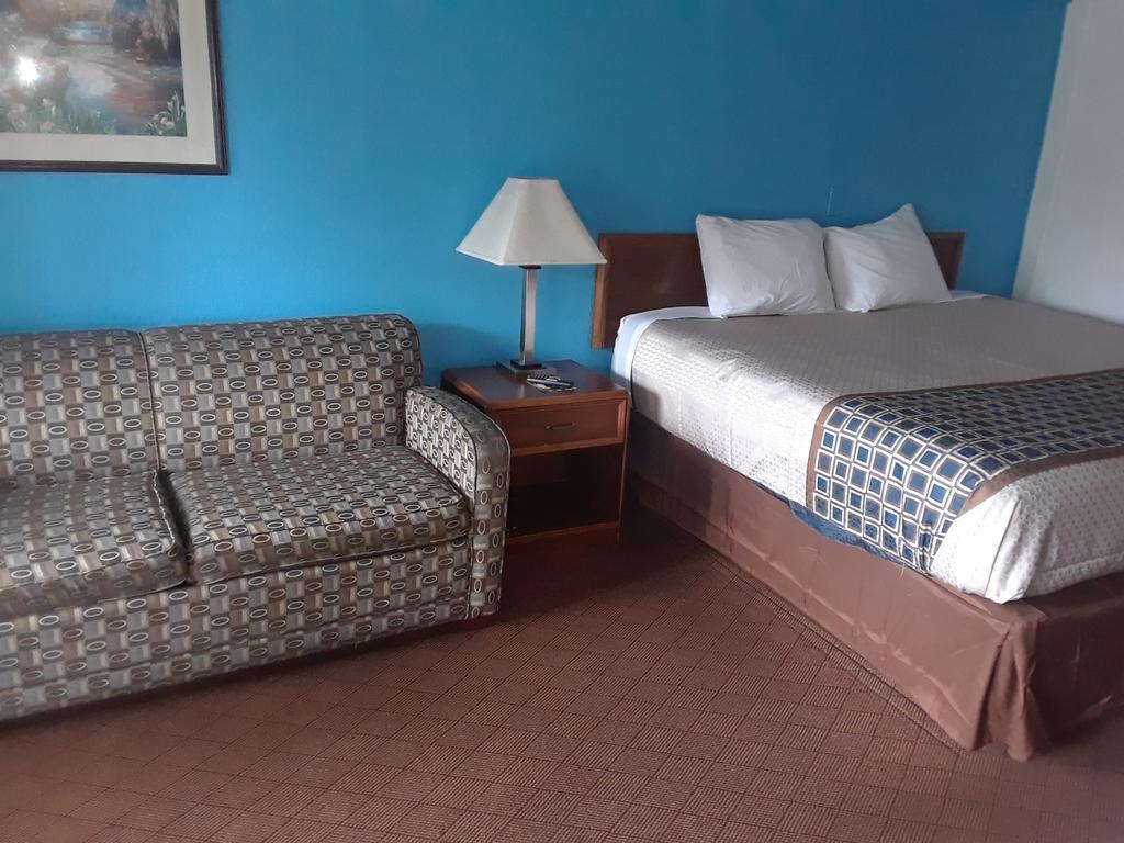 Jacuzzi Hotel