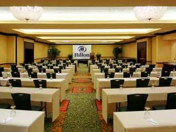 Hilton North Hotel 3*