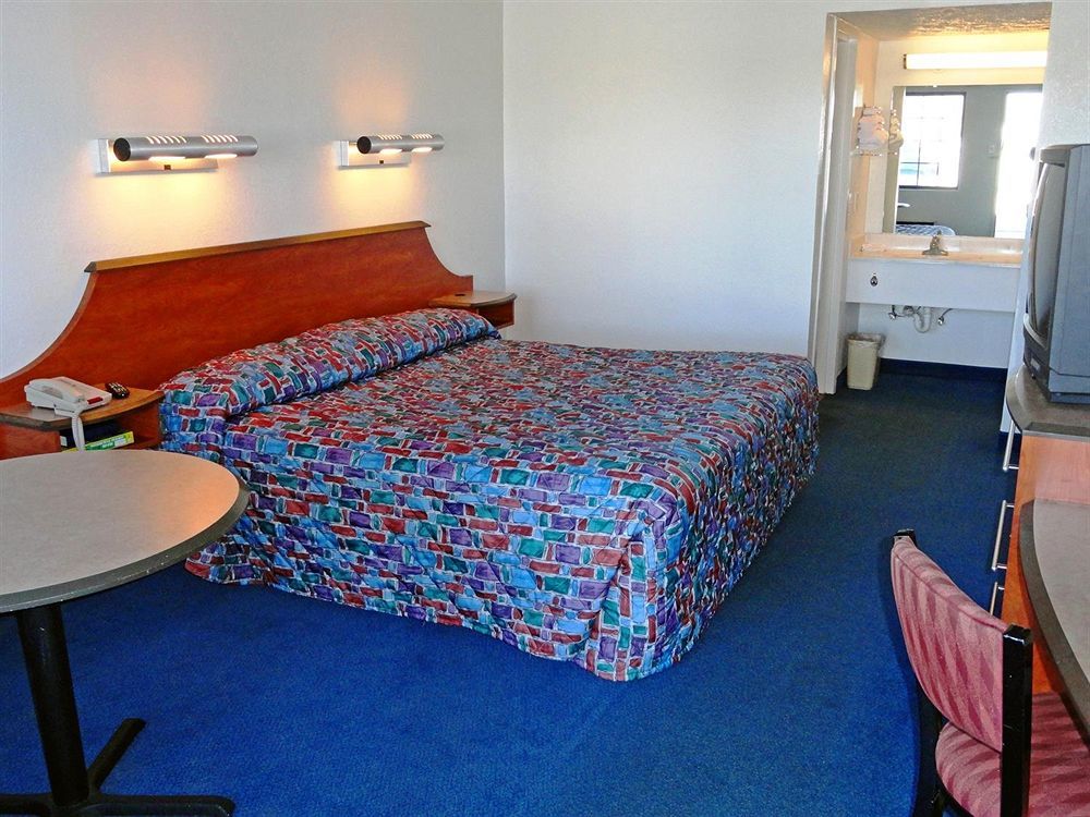 Hotel Days By Wyndham South Indianapolis