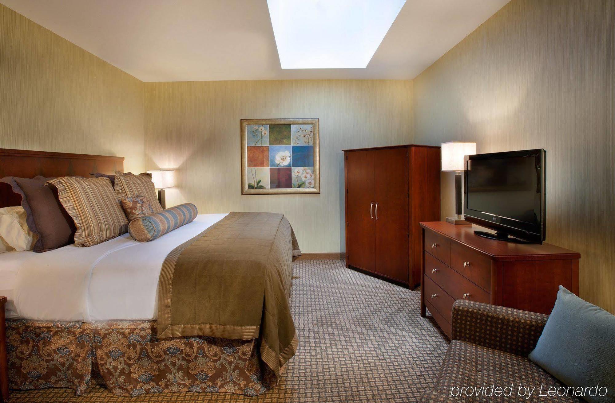 Embassy By Hilton Downtown 3* Indianapolis