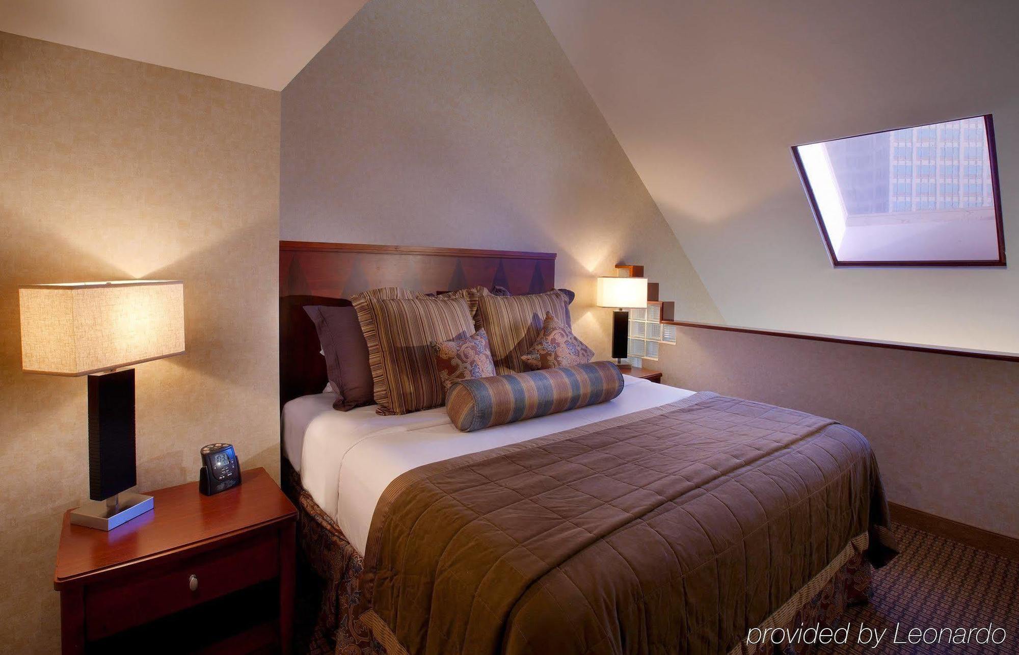 Embassy By Hilton Downtown Hotel 3*