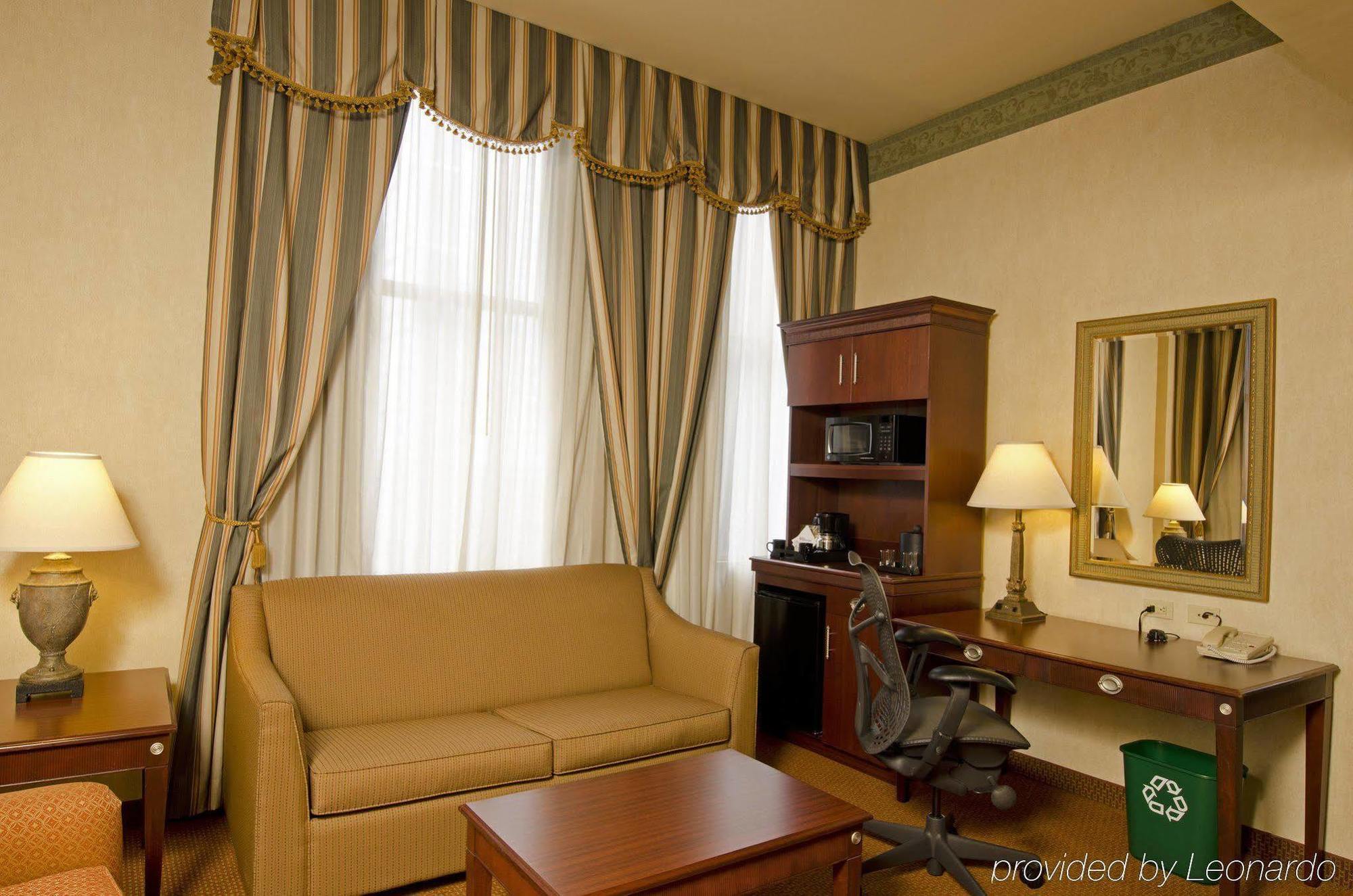 Hilton Garden Downtown Hotel