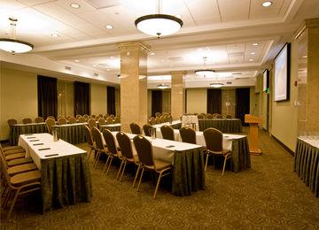 Hilton Garden Downtown Hotel 3*