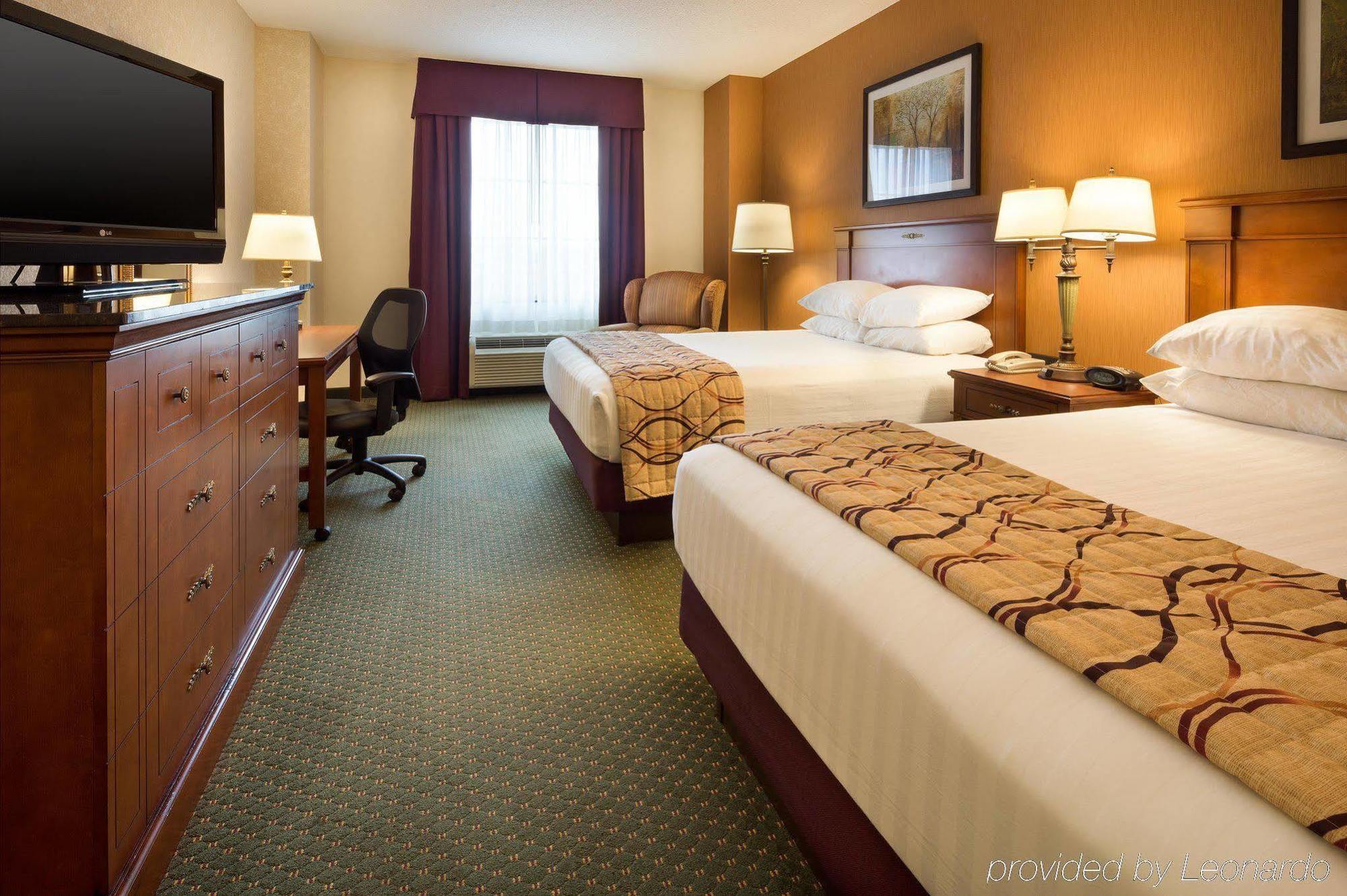 Drury & Northeast Hotel