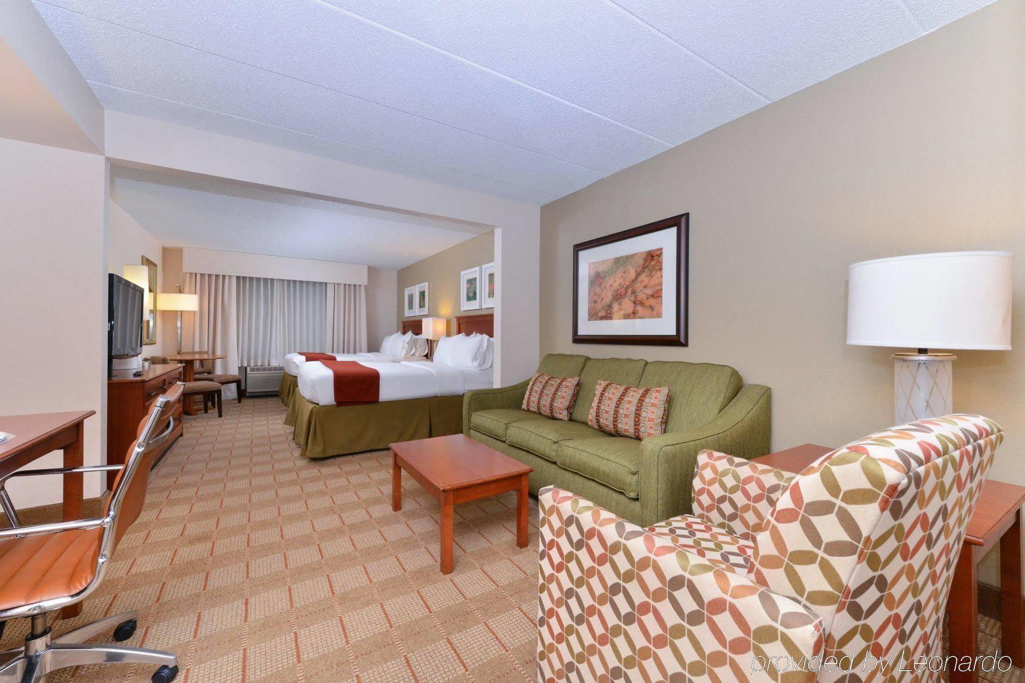 Express & Dtn-conv Ctr By Ihg Hotel
