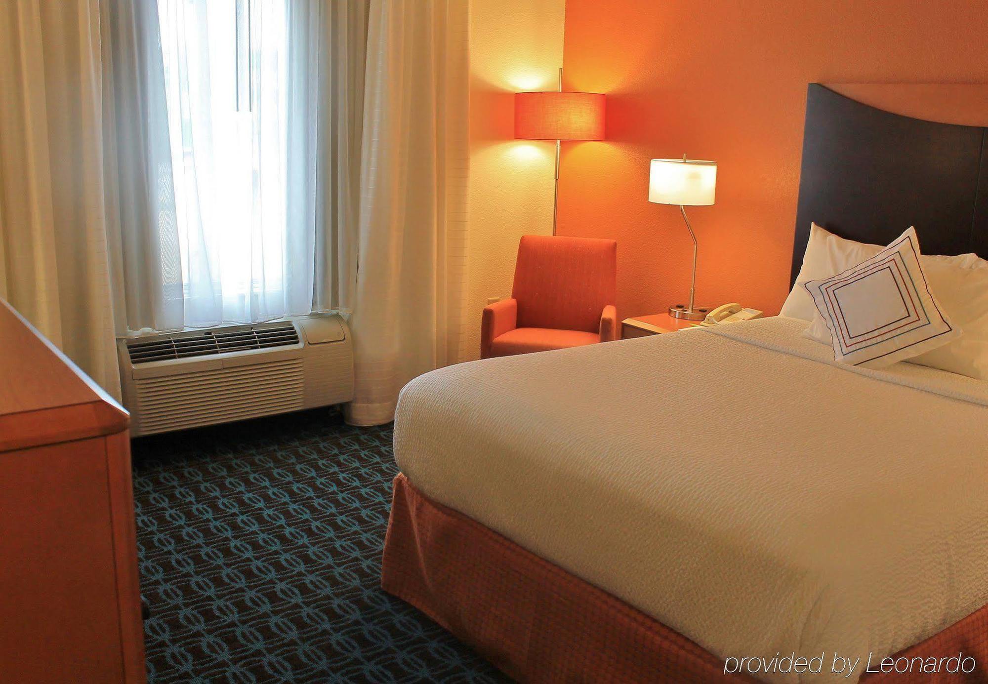 Hotel Fairfield & Northwest 3*