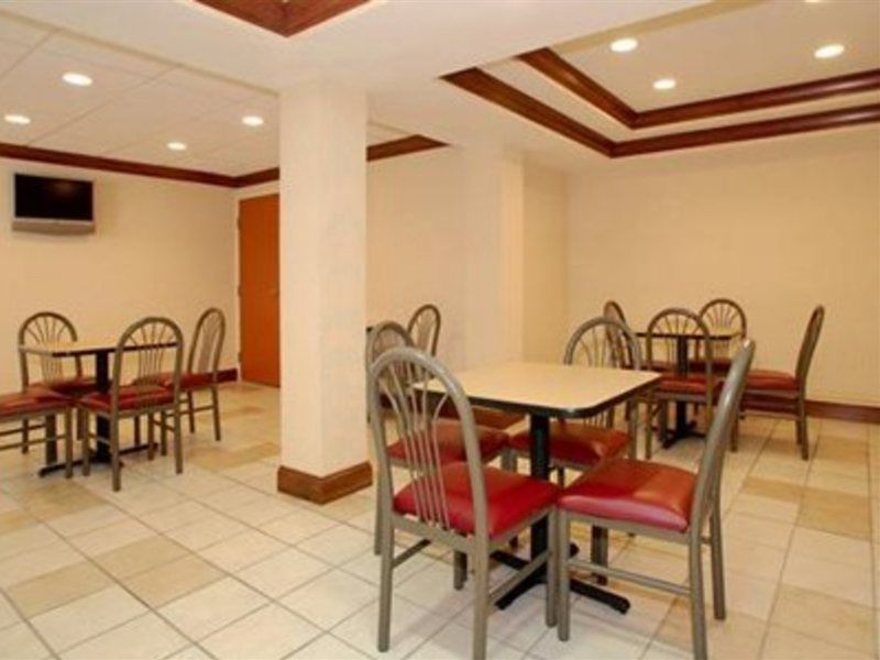 Quality South Inn Indianapolis