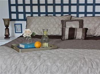 Nestle Bed & Breakfast