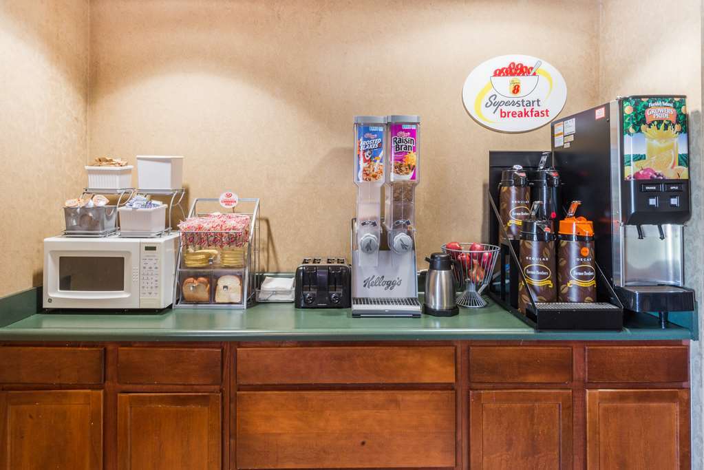 Super 8 By Wyndham Indianapolis/ne/castleton Area 2* Indianapolis