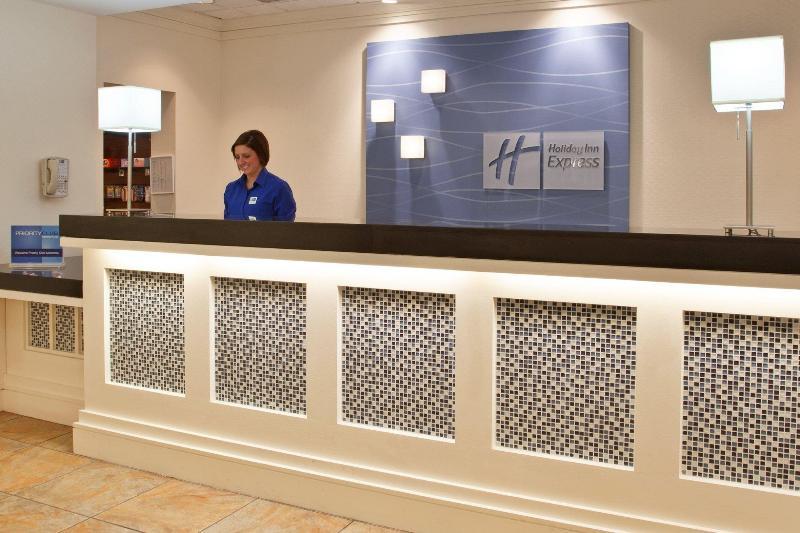Express & Dtn-conv Ctr By Ihg 2*