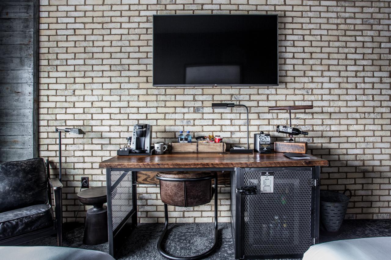 Ironworks Indy Hotel 4*