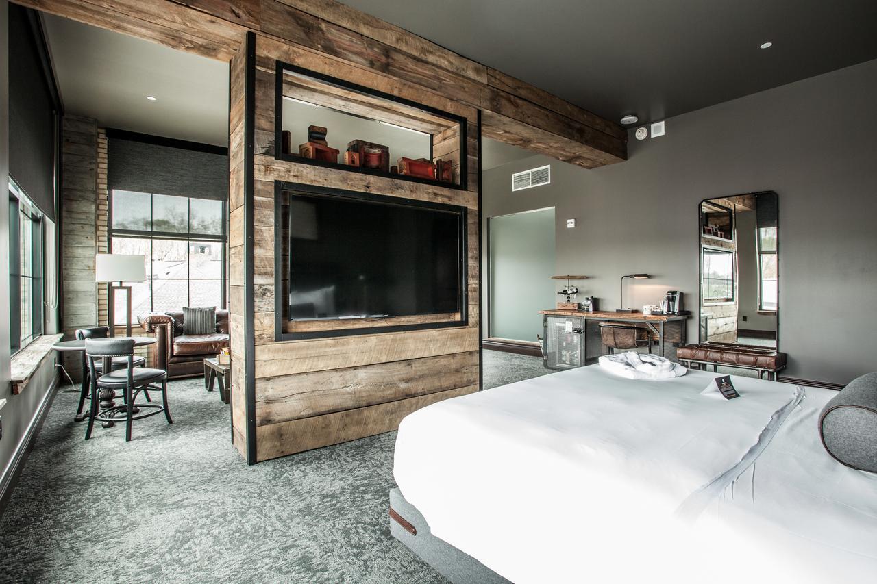 Ironworks Indy 4*