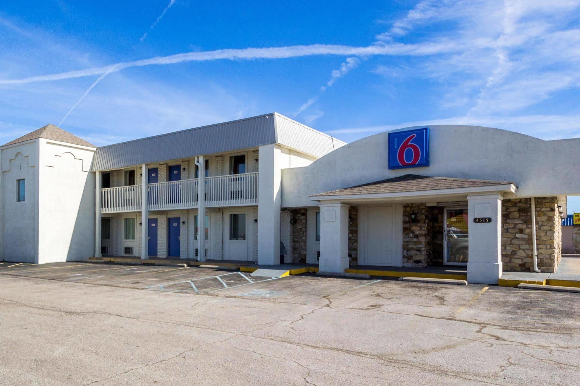 Hotel 465 By Regency 2*