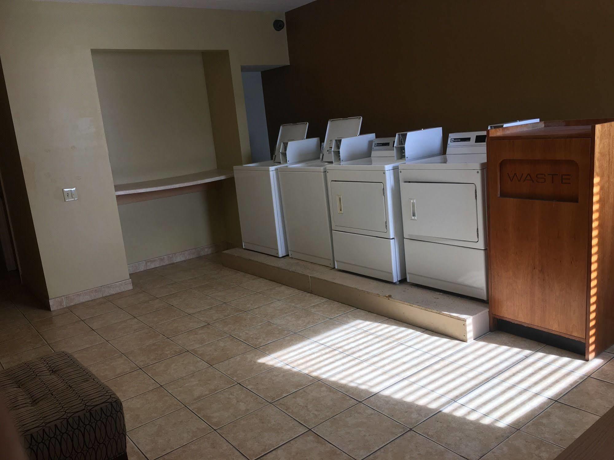 Country & By Radisson, East, In 3*