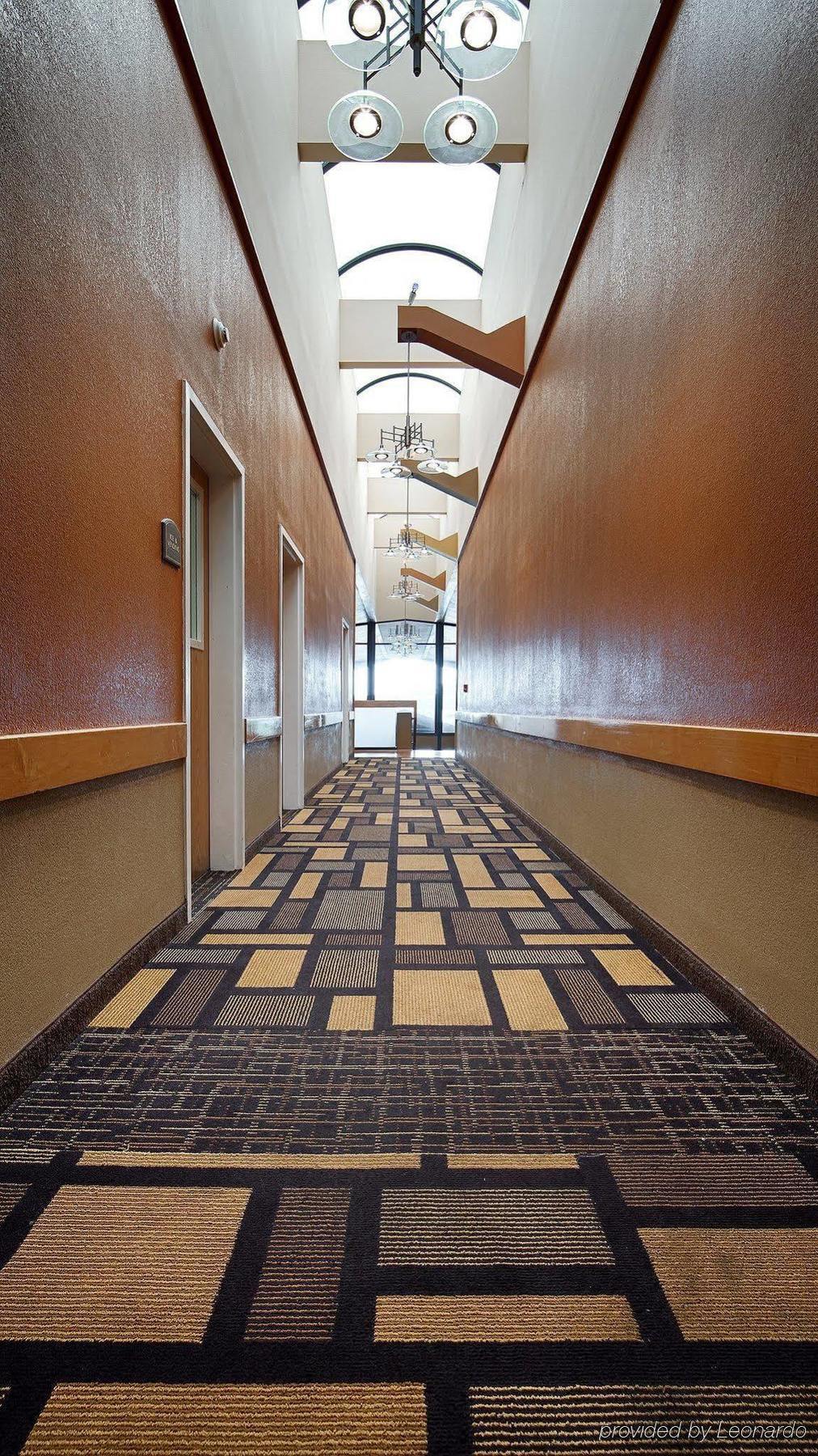 Country & By Radisson, East, In Hotel Indianapolis