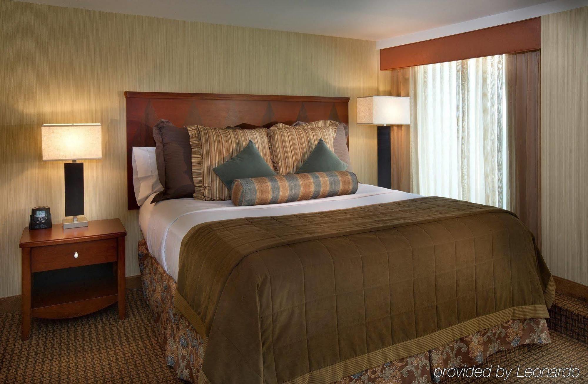 Embassy By Hilton Downtown 3* Indianapolis