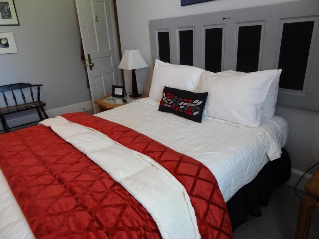 Bed & Breakfast Nestle 3*