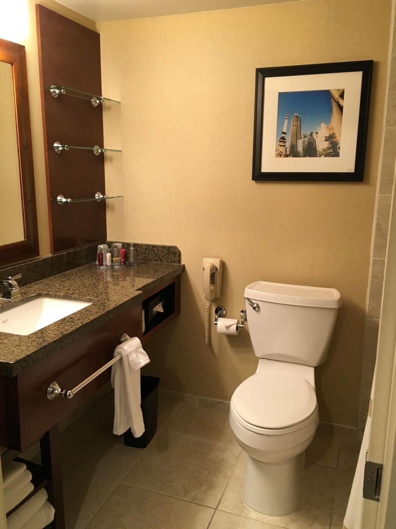 Marriott East 3*