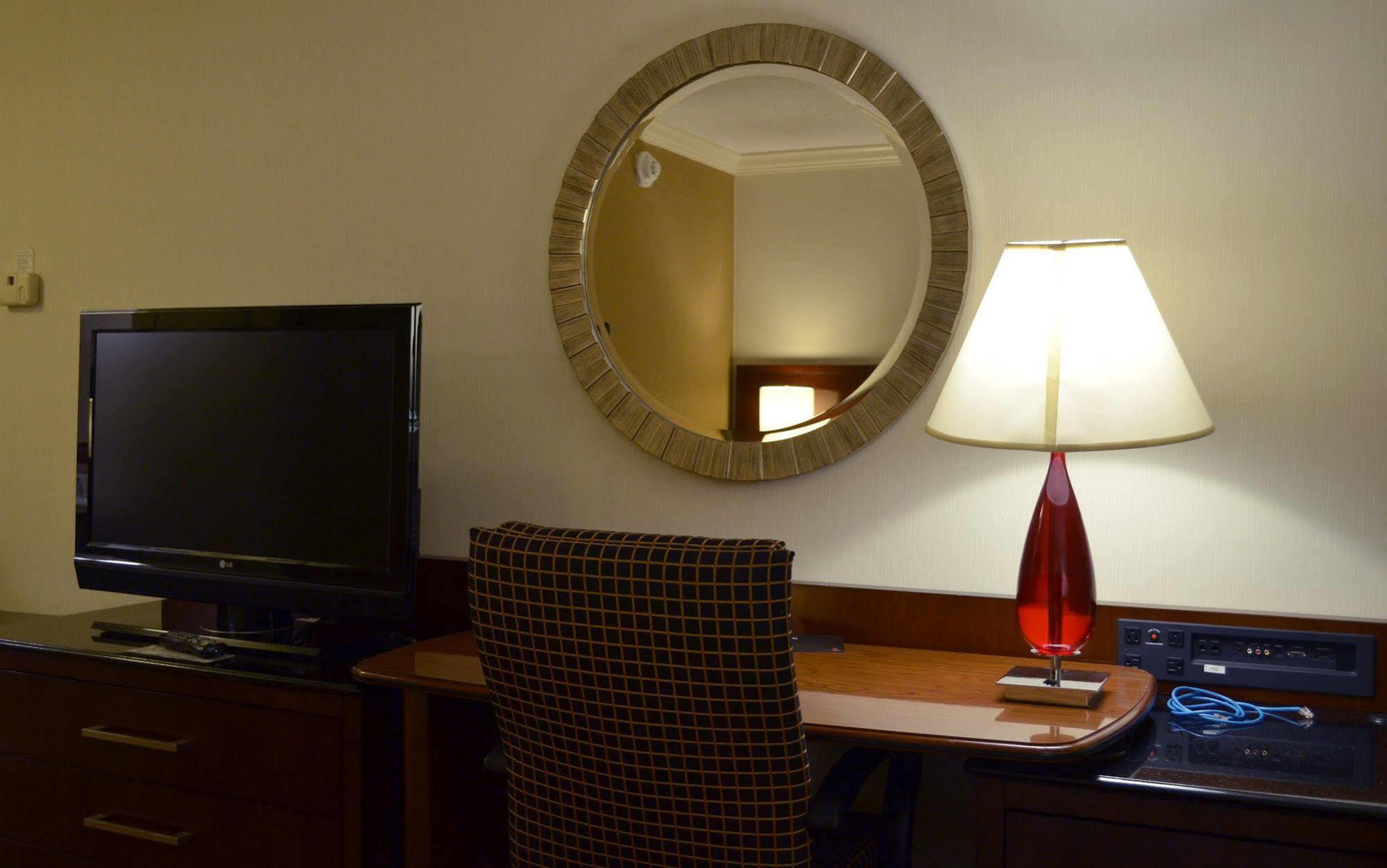 Marriott East Hotel 3*