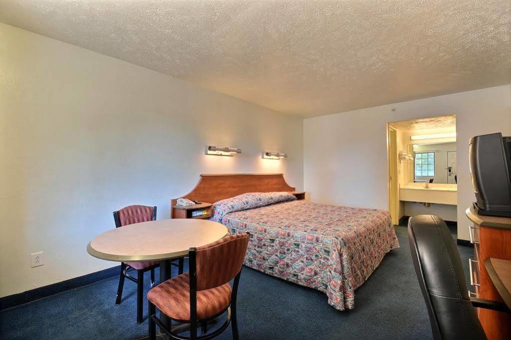 Days By Wyndham South Indianapolis