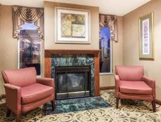 Hotel Super 8 By Wyndham Indianapolis/ne/castleton Area Indianapolis