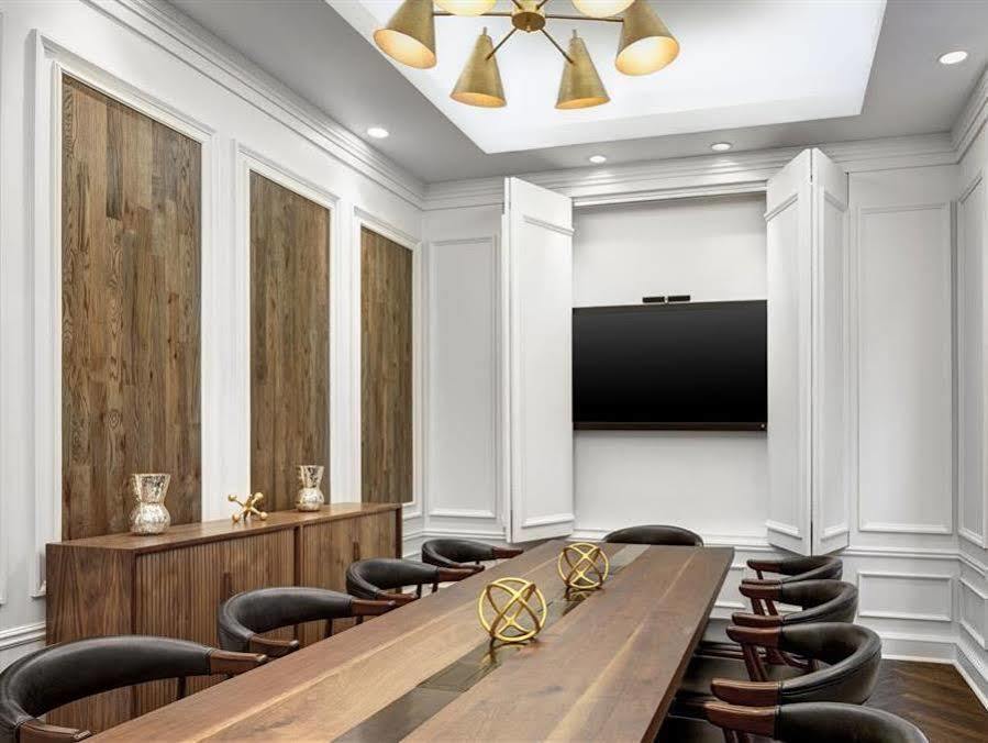 Le Meridien Indianapolis