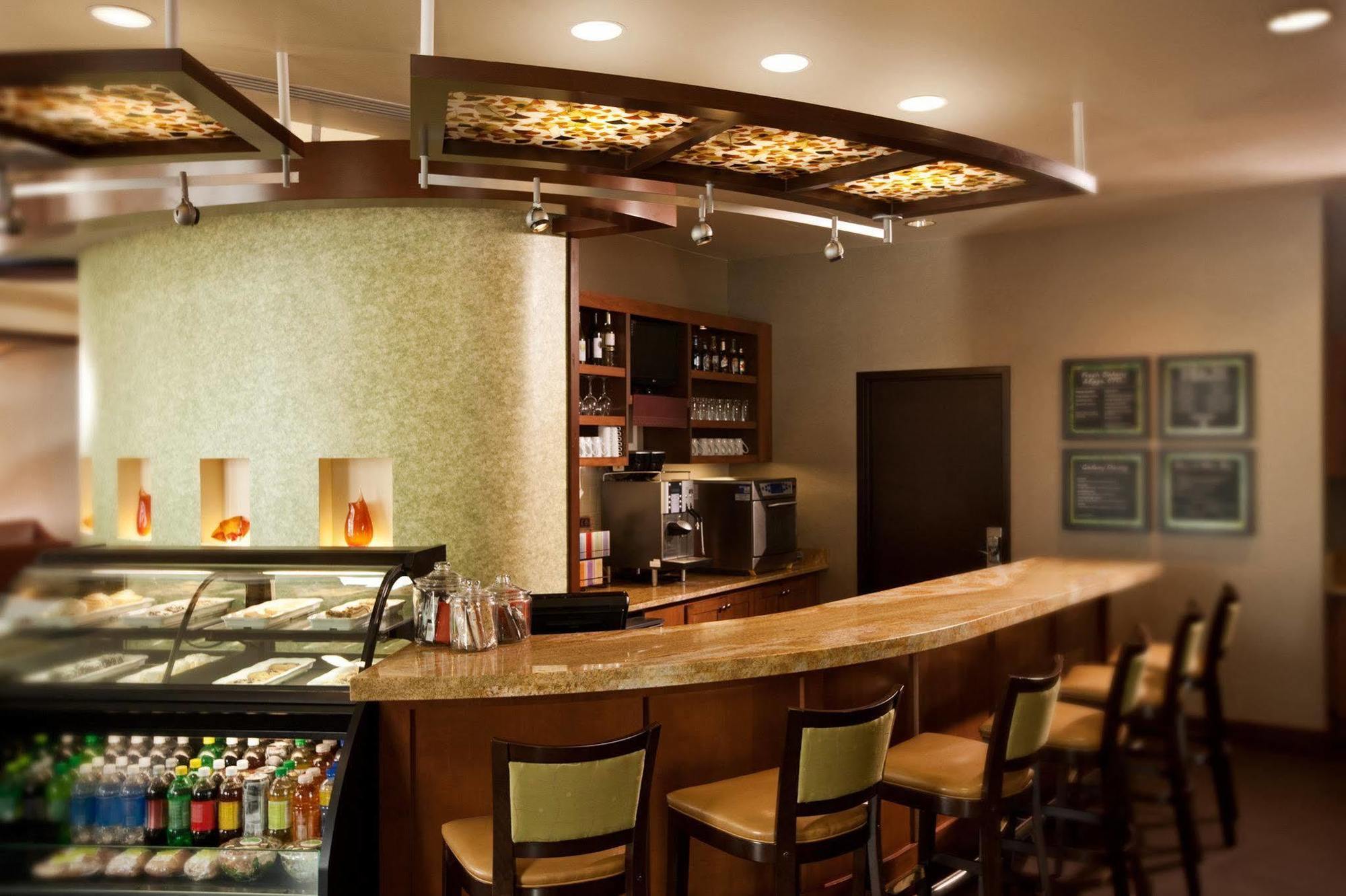 Hyatt Place Airport