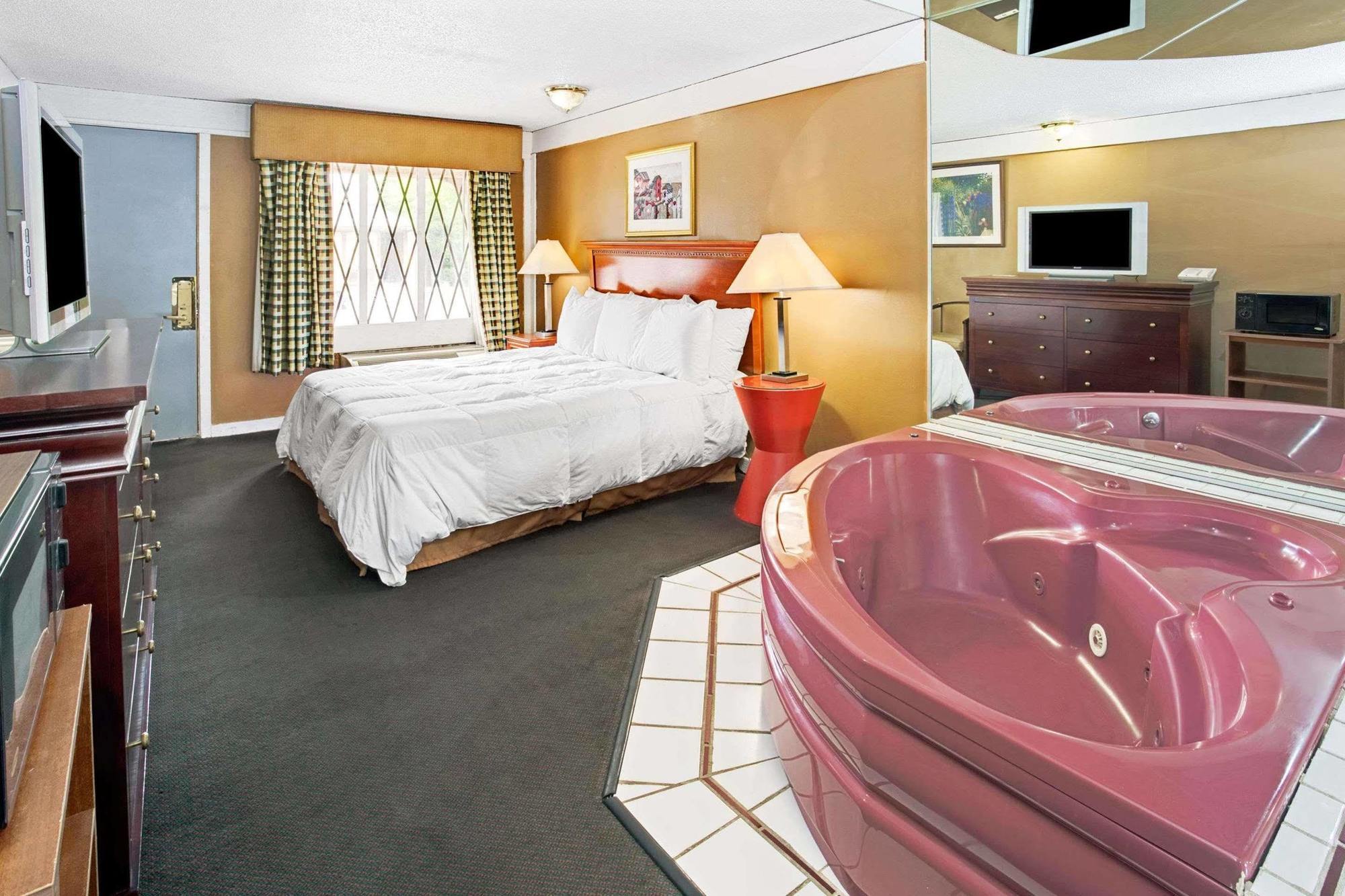 Jacuzzi 3* Indianapolis