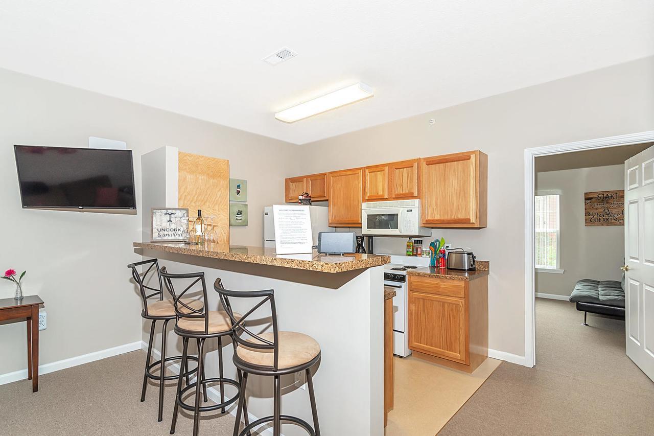 Apartment Your In Indy + Free Private Parking, 5min Downtown Indianapolis