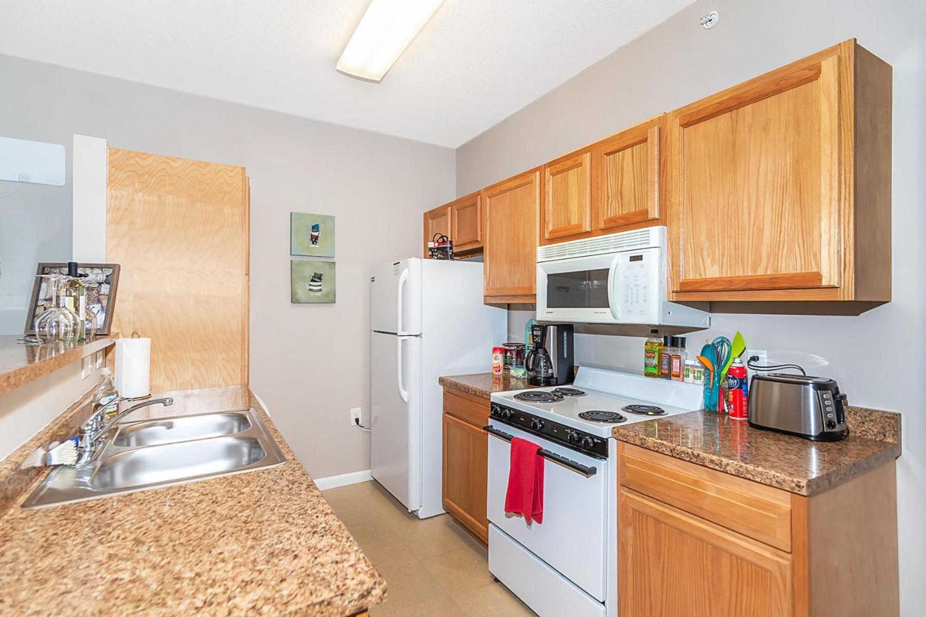 Apartment Your In Indy + Free Private Parking, 5min Downtown