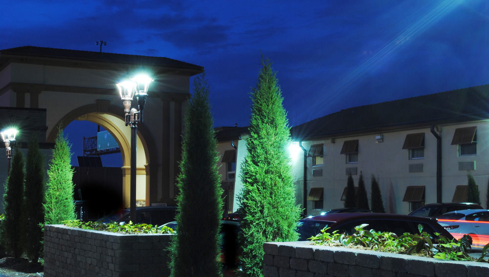 Delta By Marriott East 4*