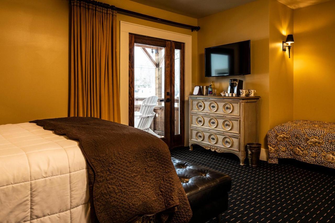 Broad Ripple Bed & Breakfast 3*